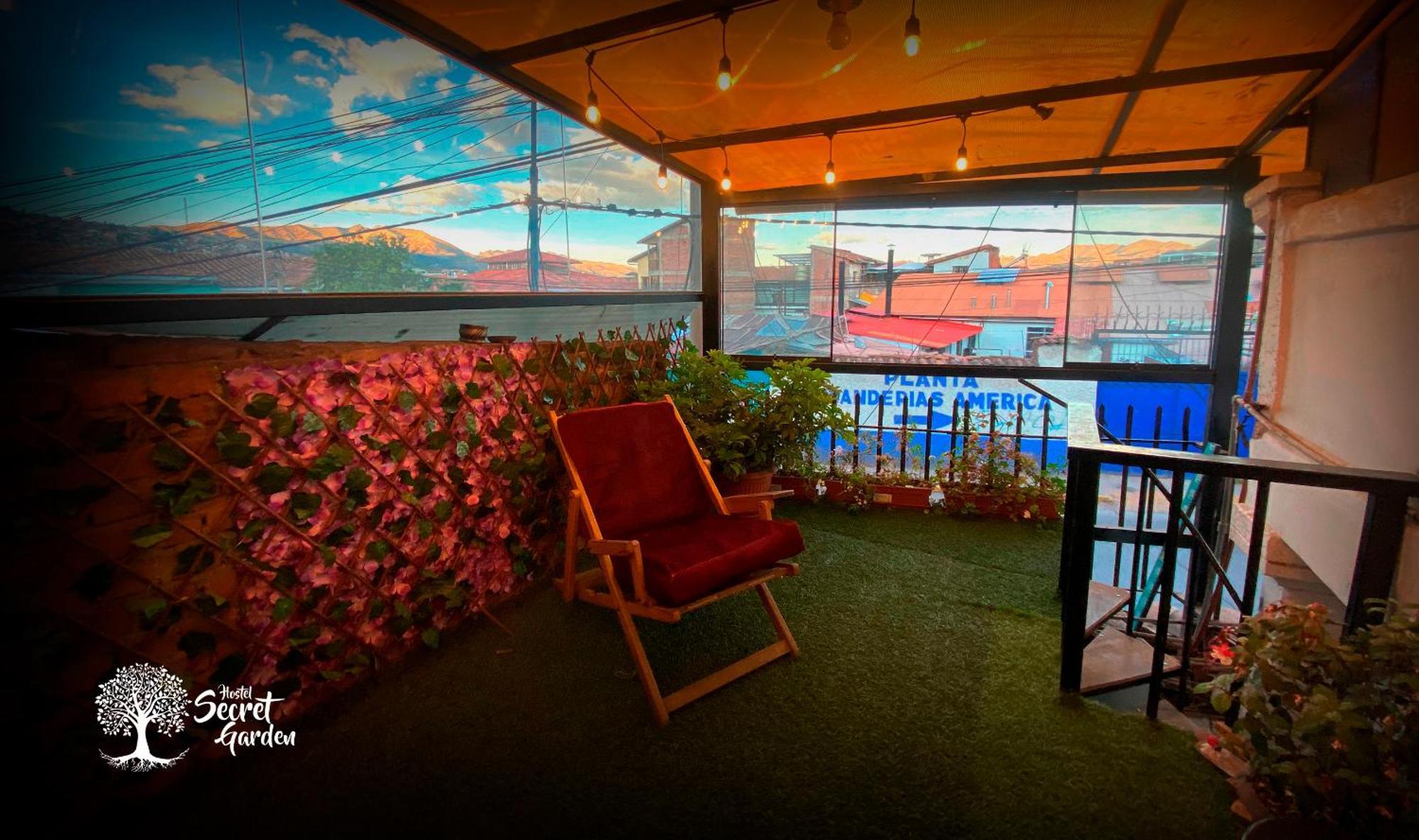 Hostal Secret Garden *